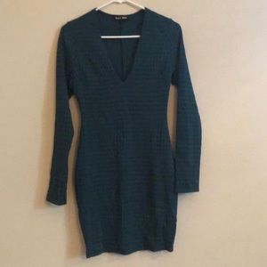 Green deep v long sleeve party dress